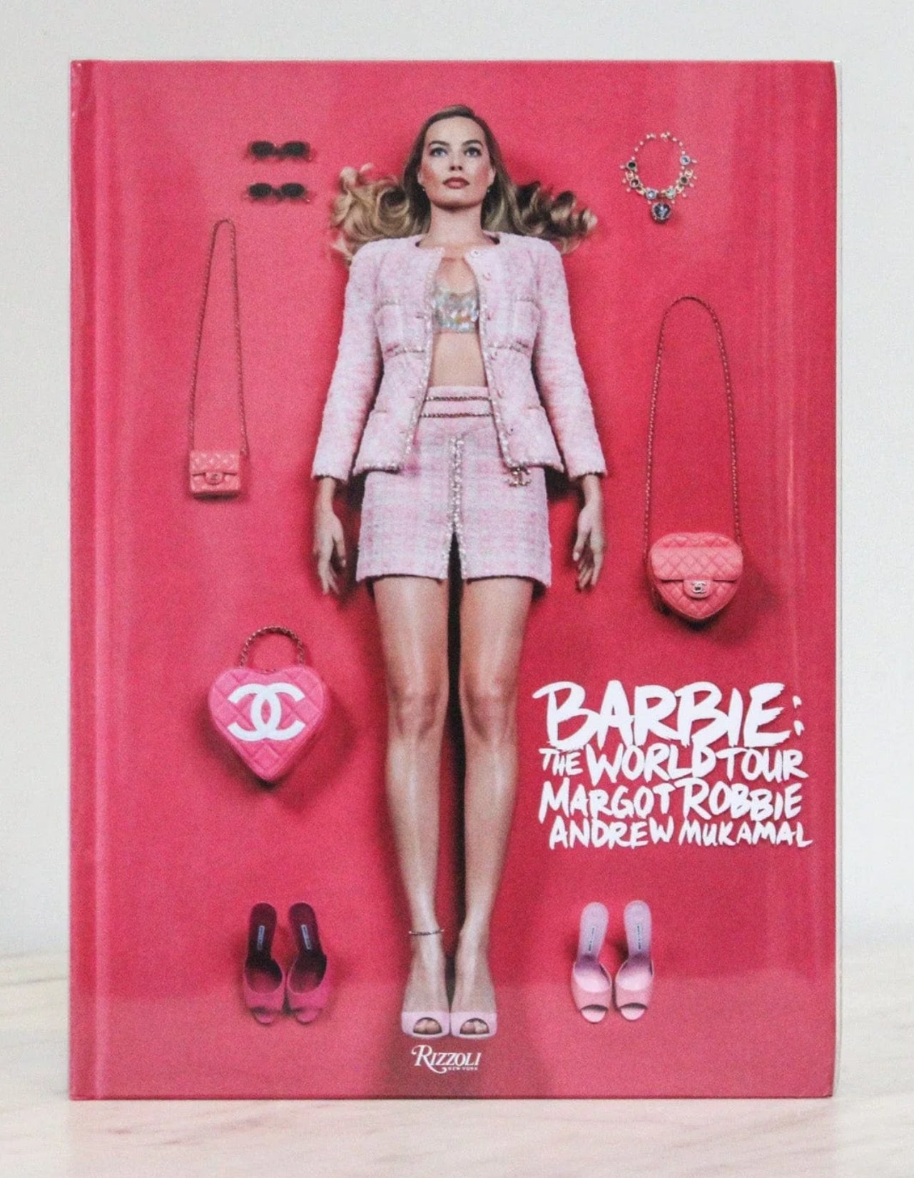 Livro Barbie(tm): The World Tour Rizzoli - Modern Mood