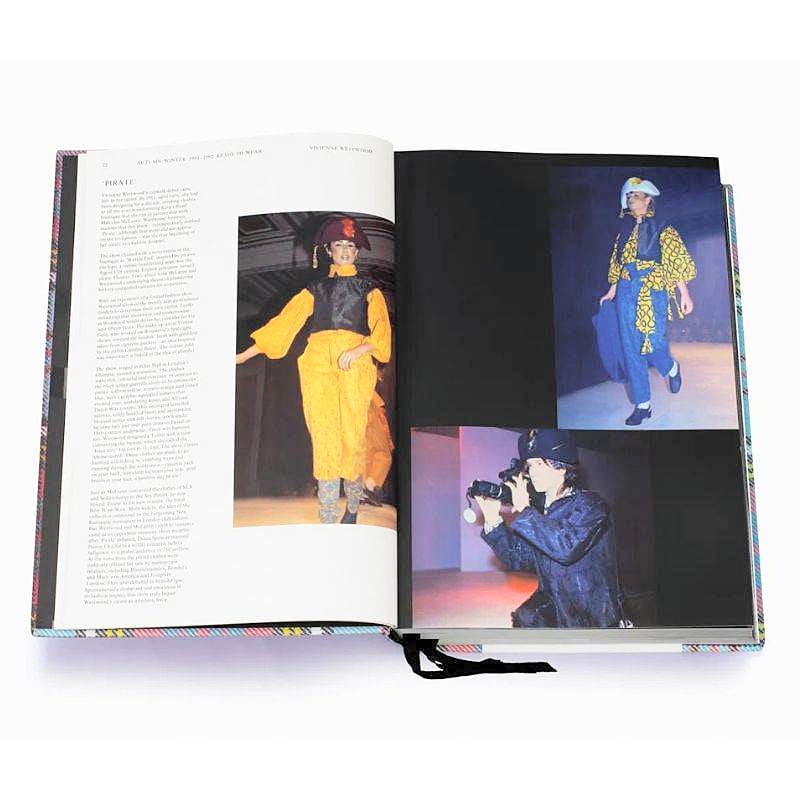 Livro Vivienne Westwood Catwalk: The Complete Collections Thames & Hudson - Modern Mood