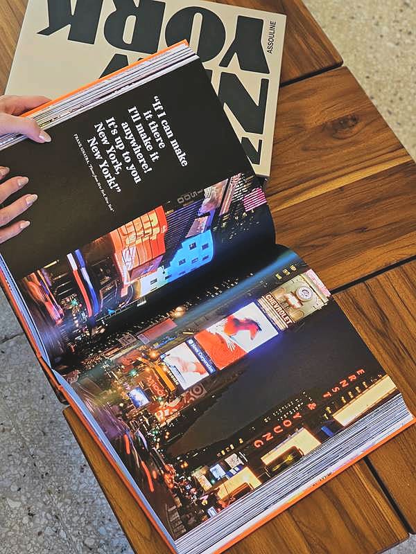 Livro Assouline New York By New York