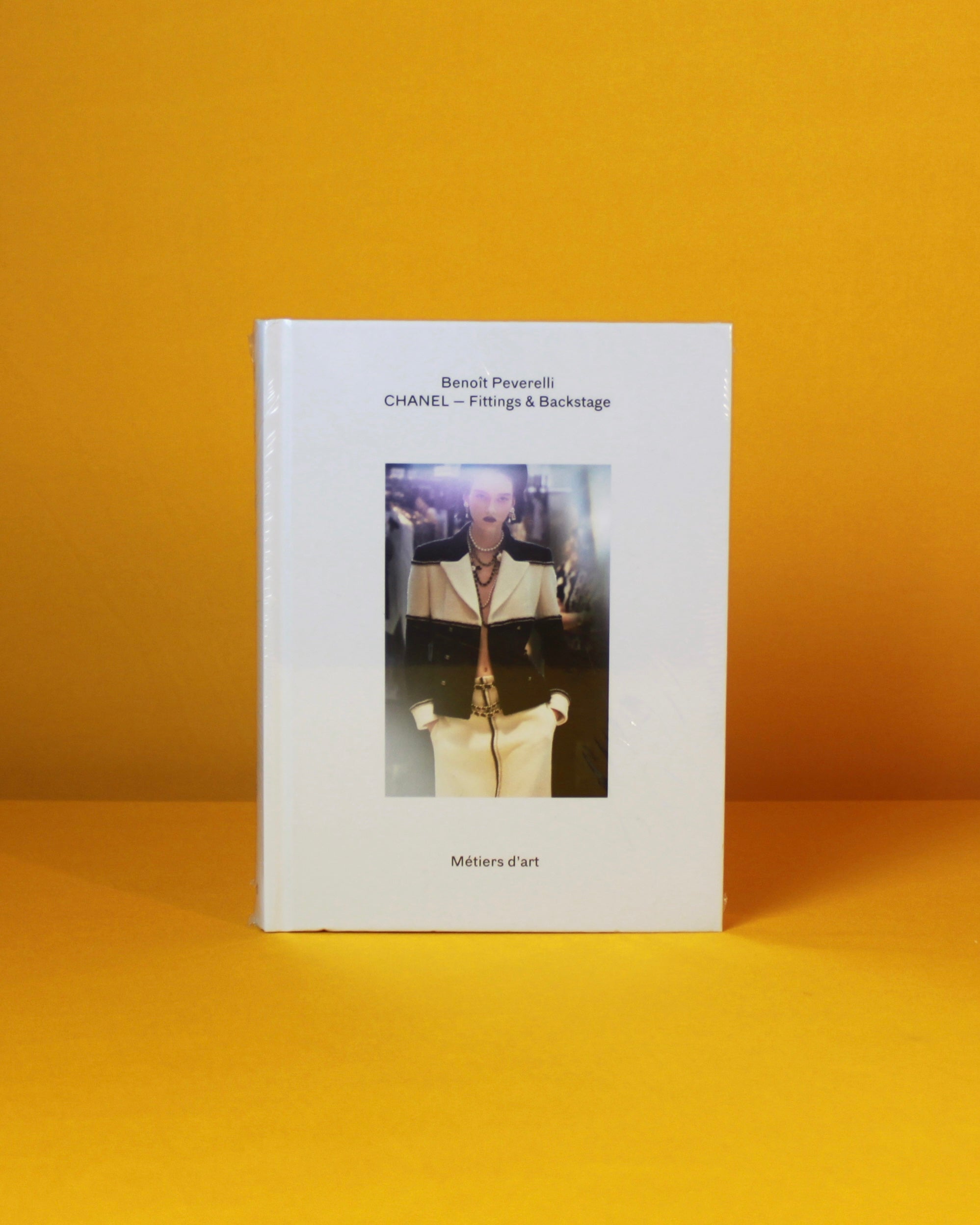 Livro Chanel – Fittings and Backstage – Métiers d’Art - Modern Mood