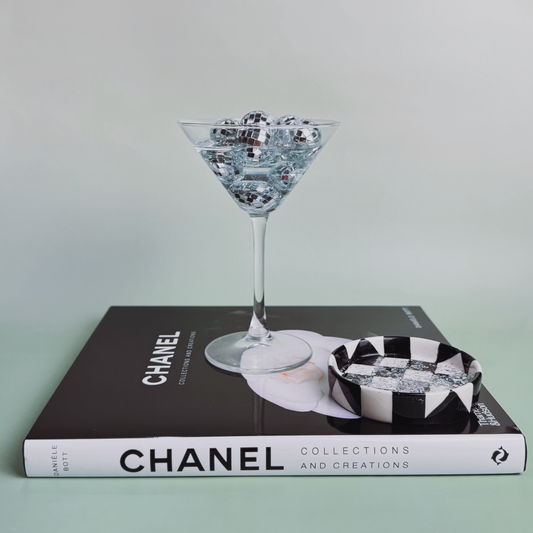 Livro Chanel - Collections And Creations - Thames & Hudson