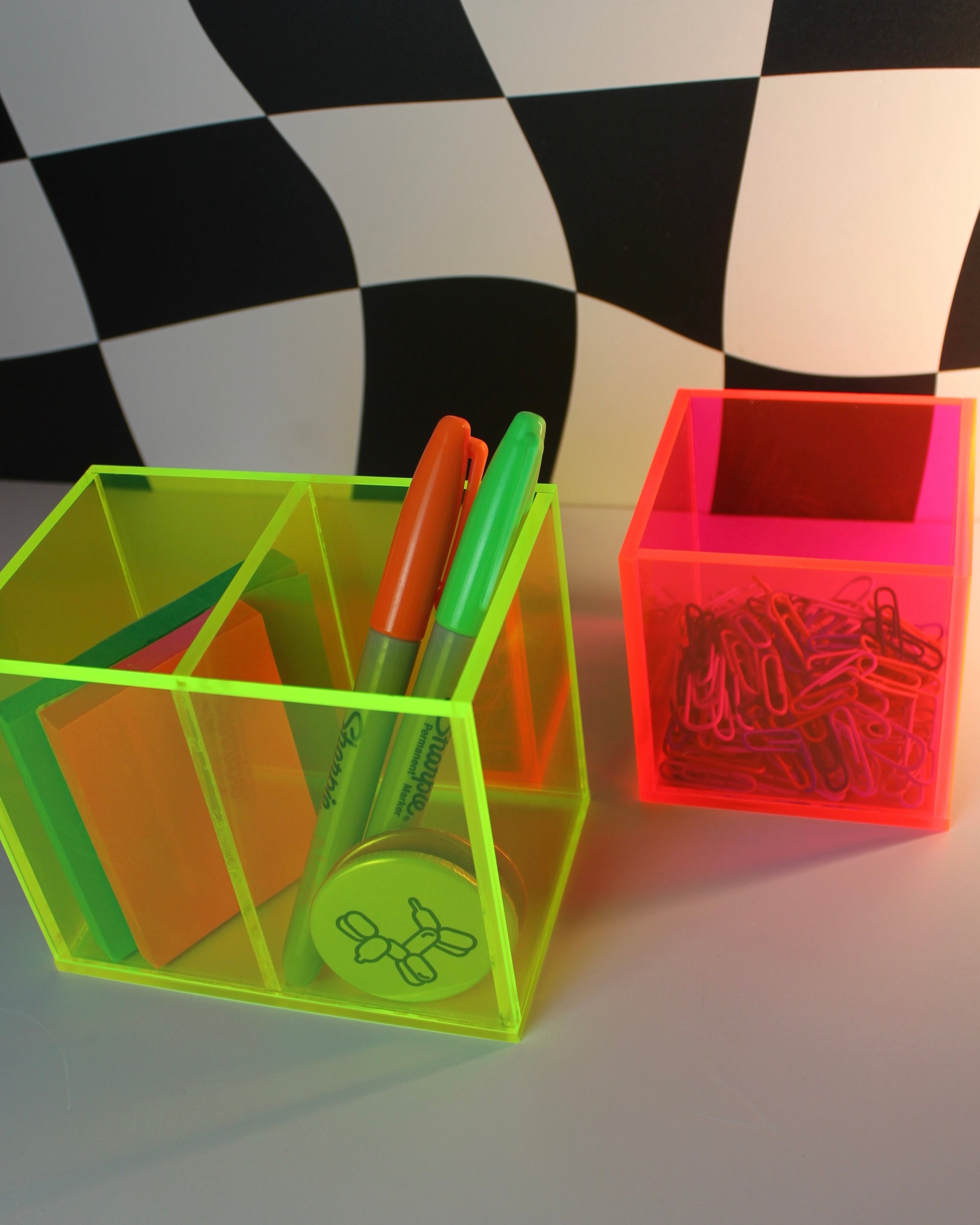 Desk Box - Porta Caneta Duplo de Acrílico Neon