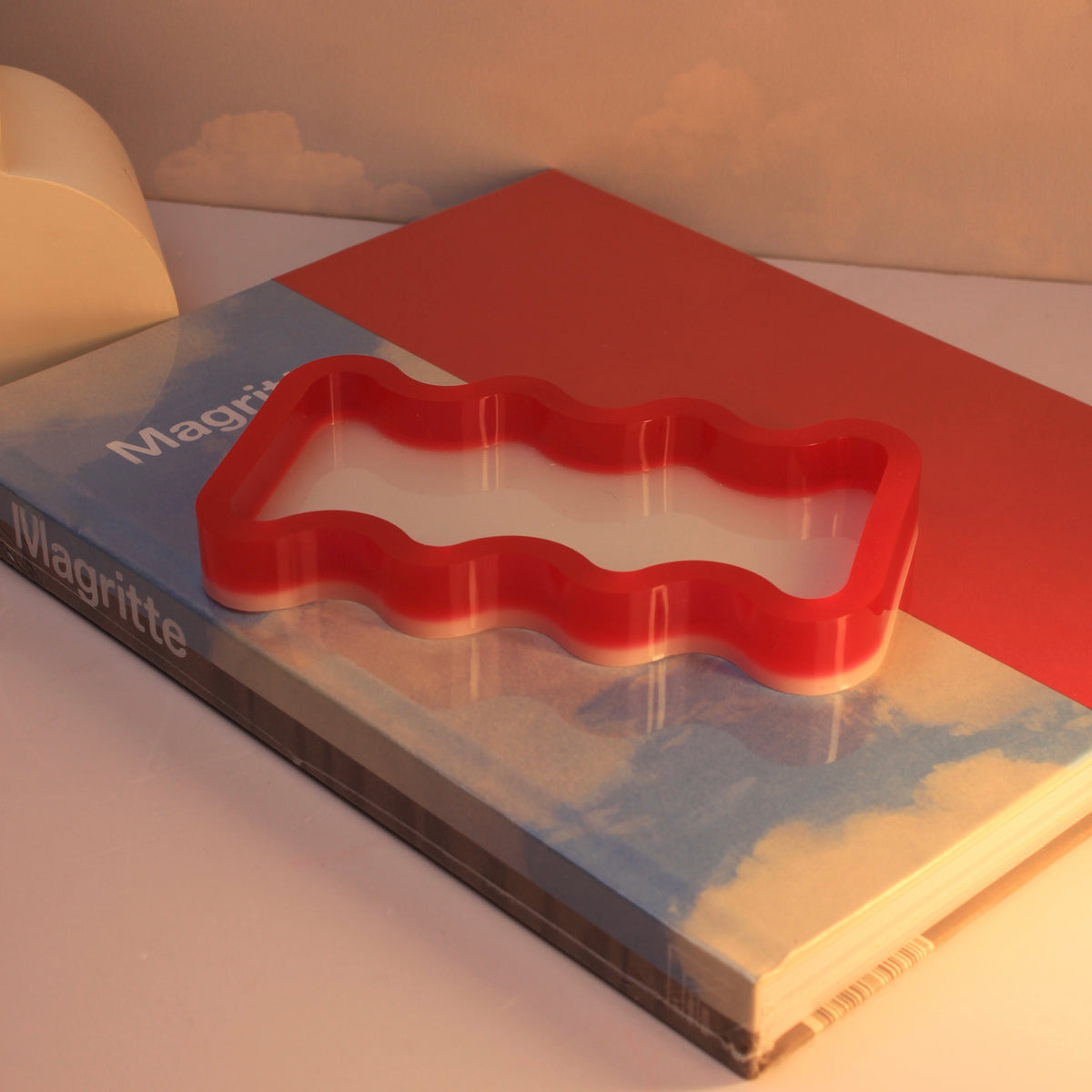 Livro Magritte – Hachette Book Group
