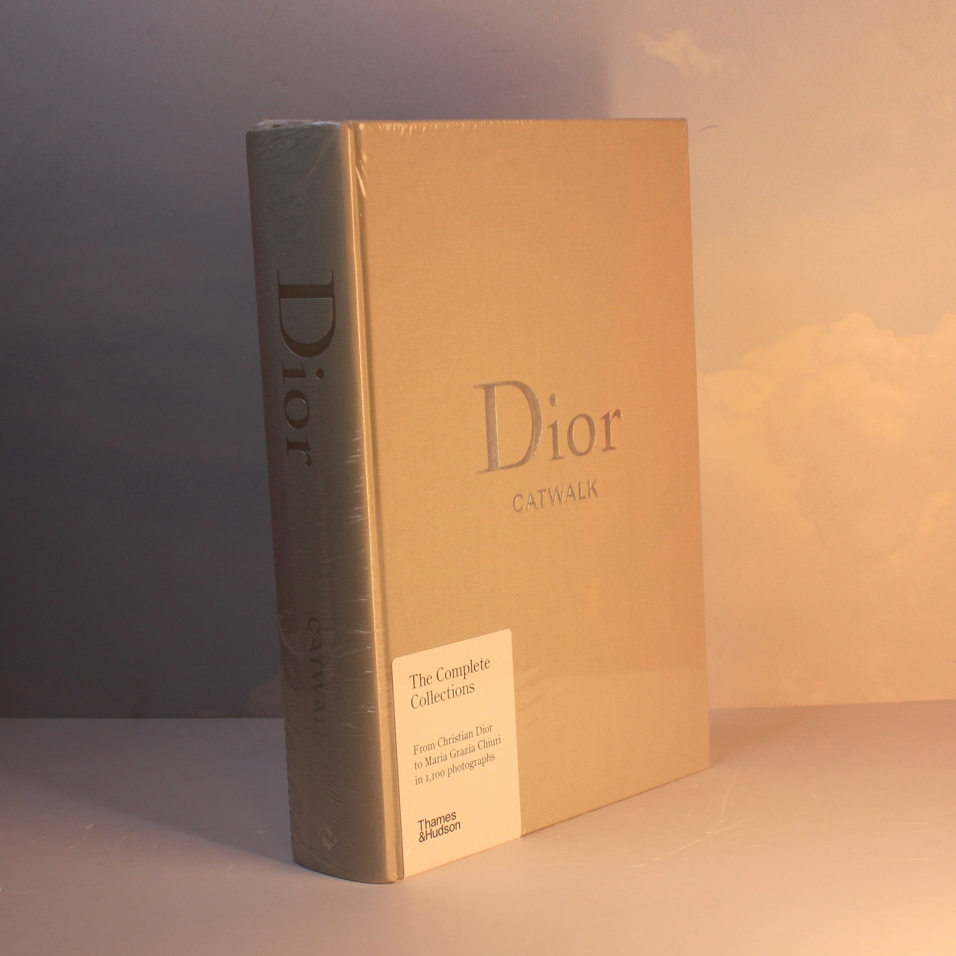 Livro Dior - Catwalk Thames & Hudson