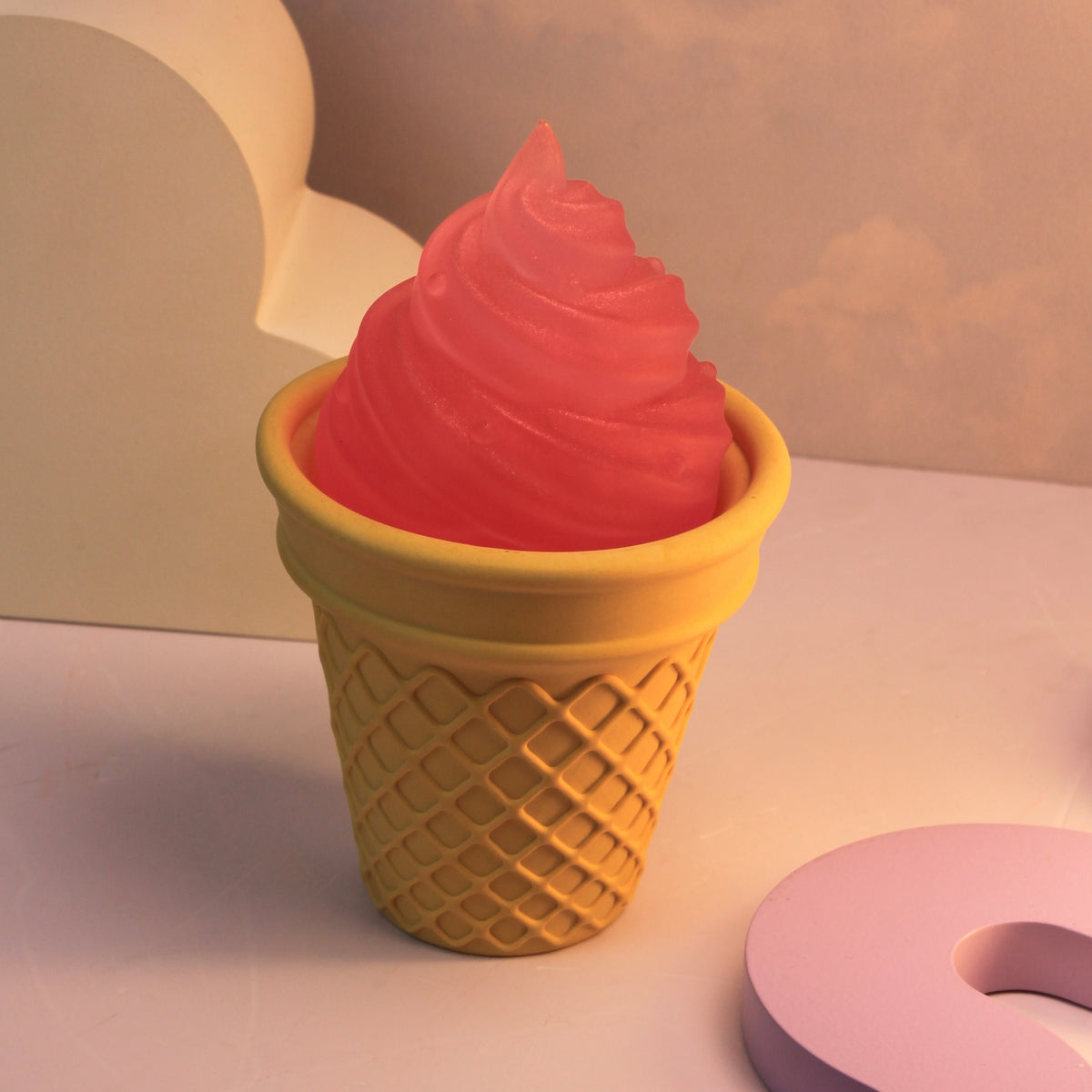 Sorvete decorativo ICE CREAM em resina — imagem 4