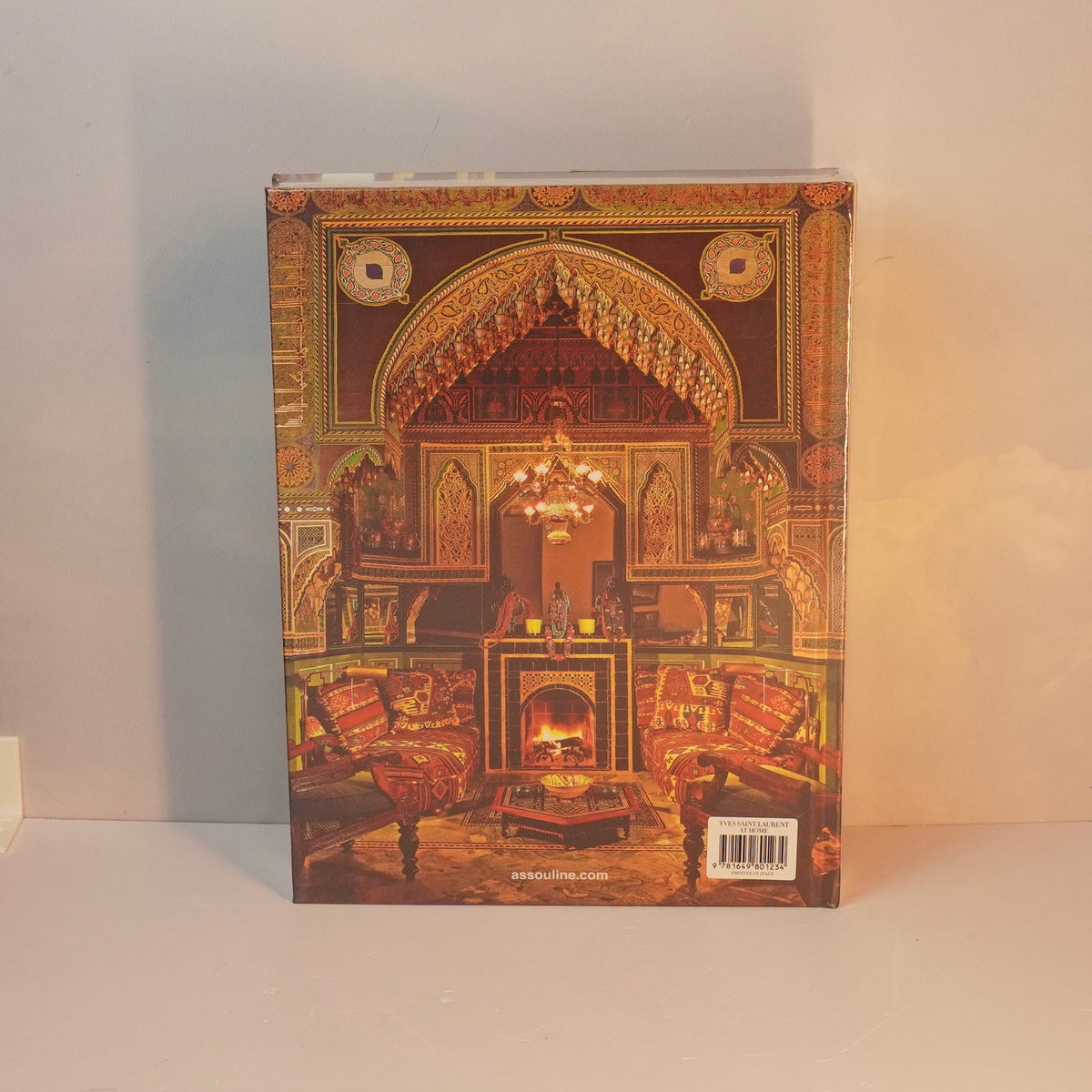 Livro Yves Saint Laurent at Home Assouline