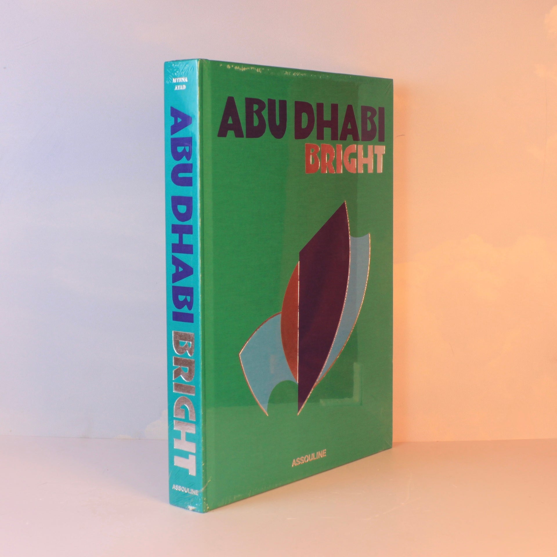 Livro Abu Dhabi Bright Assouline — imagem 1