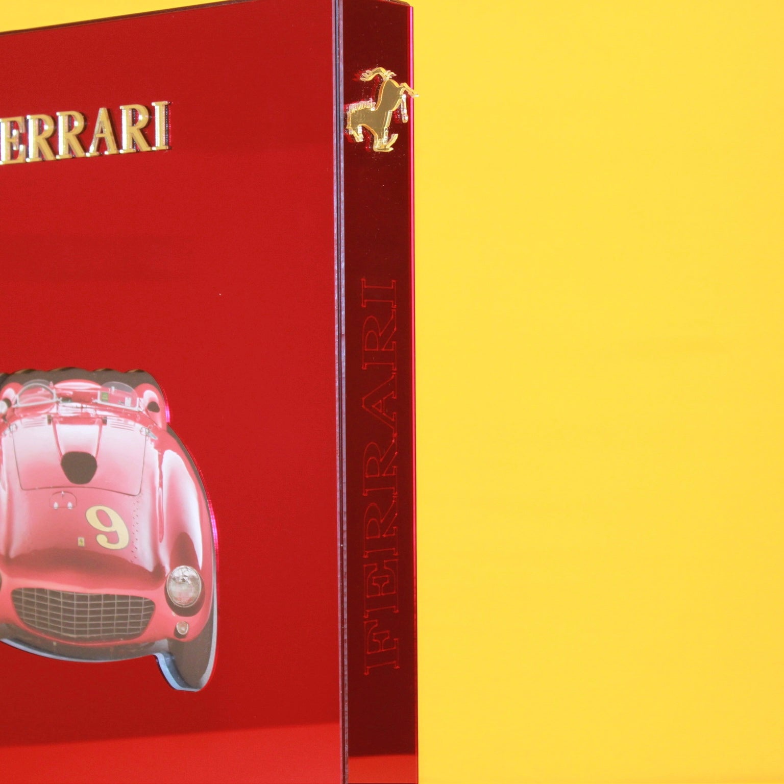 The Ferrari Book Teneues com Capa Acrílica Premium - Modern Mood