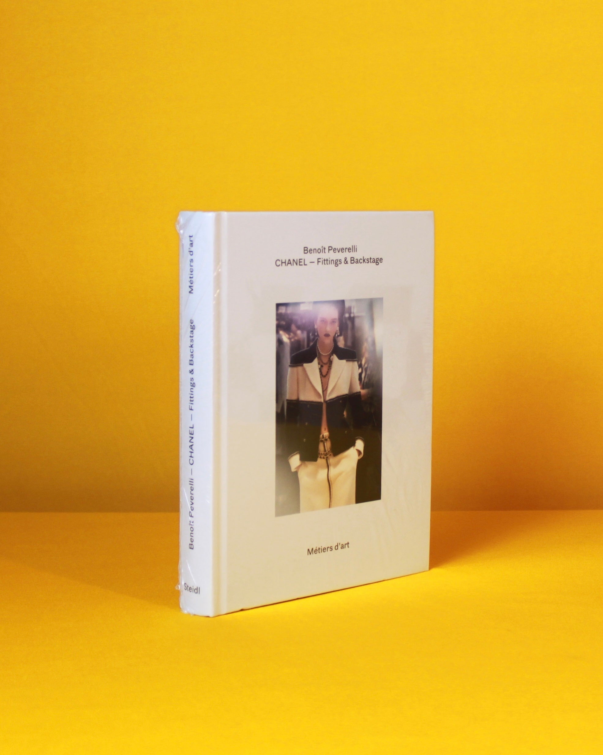 Livro Chanel – Fittings and Backstage – Métiers d’Art - Modern Mood
