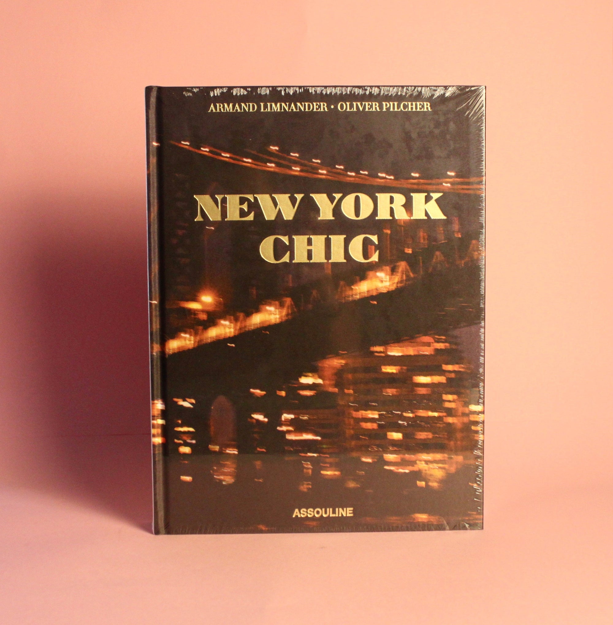 Livro New York Chic Assouline em capa dura de luxo, coffee table book para decoração e design de interiores