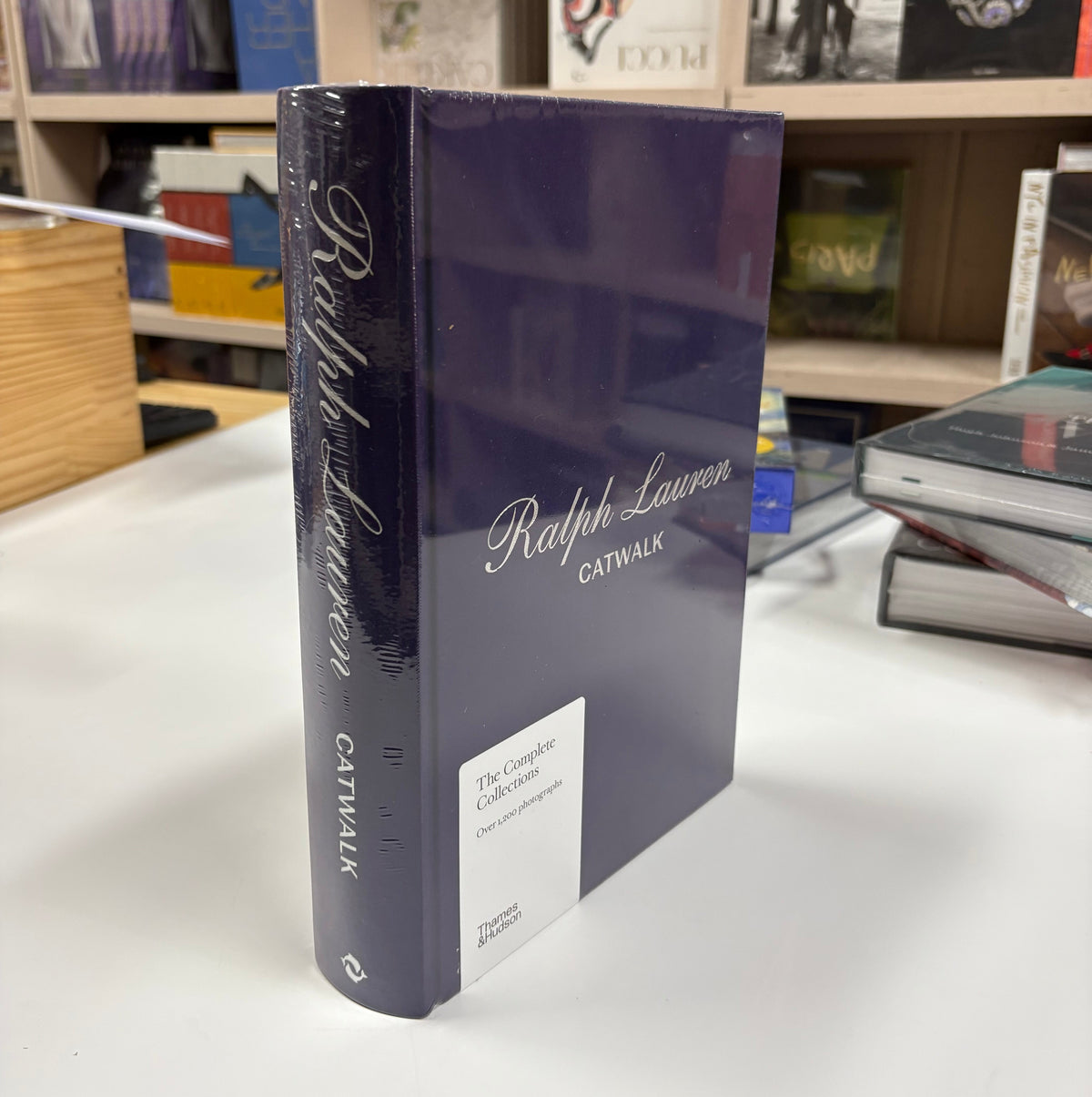 Livro Ralph Lauren Catwalk Thames & Hudson
