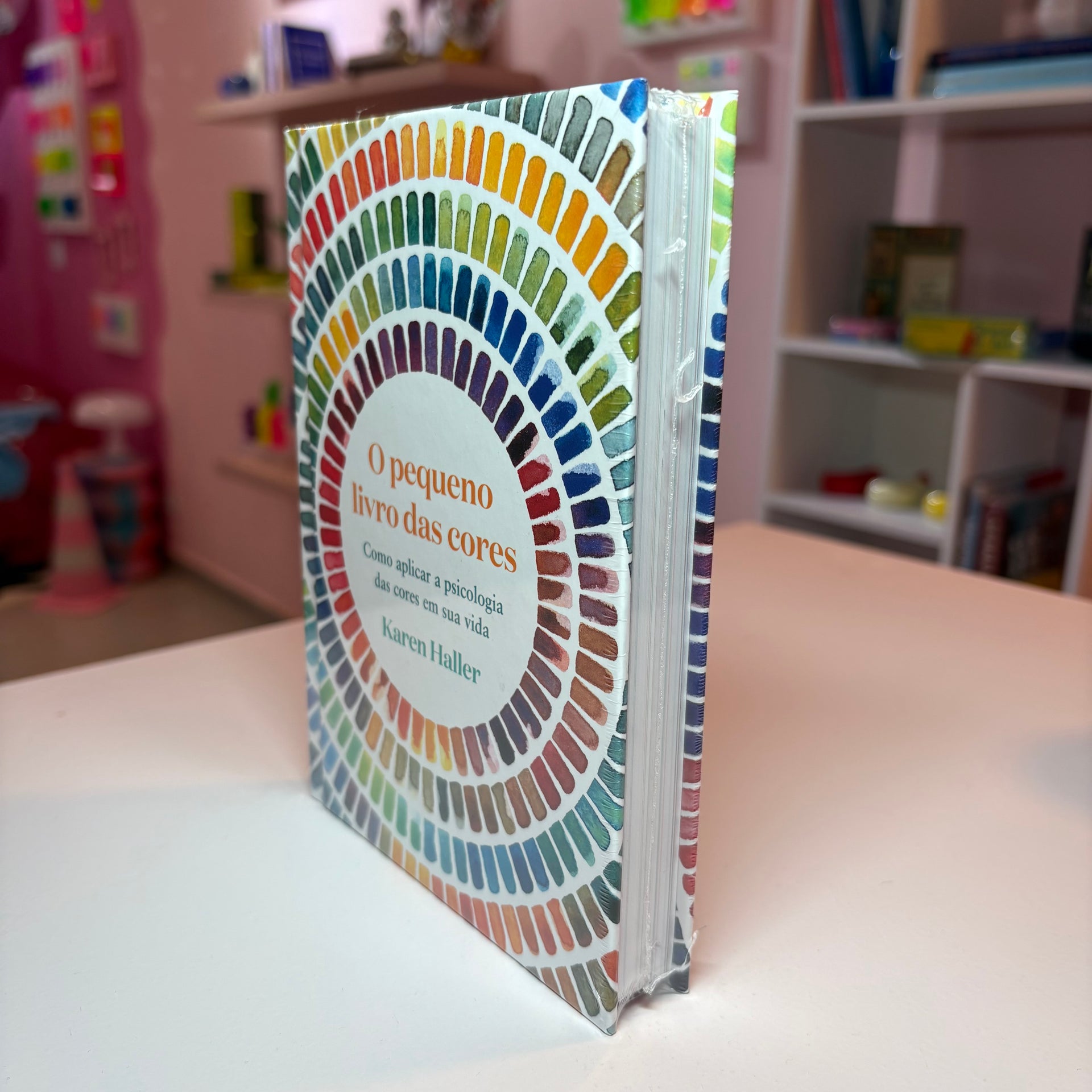 Livro Pequeno Livro das Cores, O Olhares