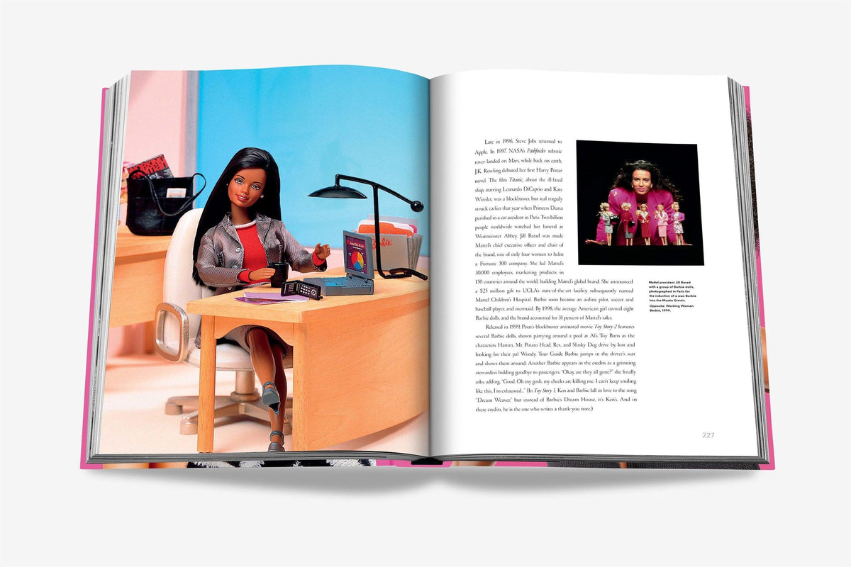 Livro Barbie Assouline