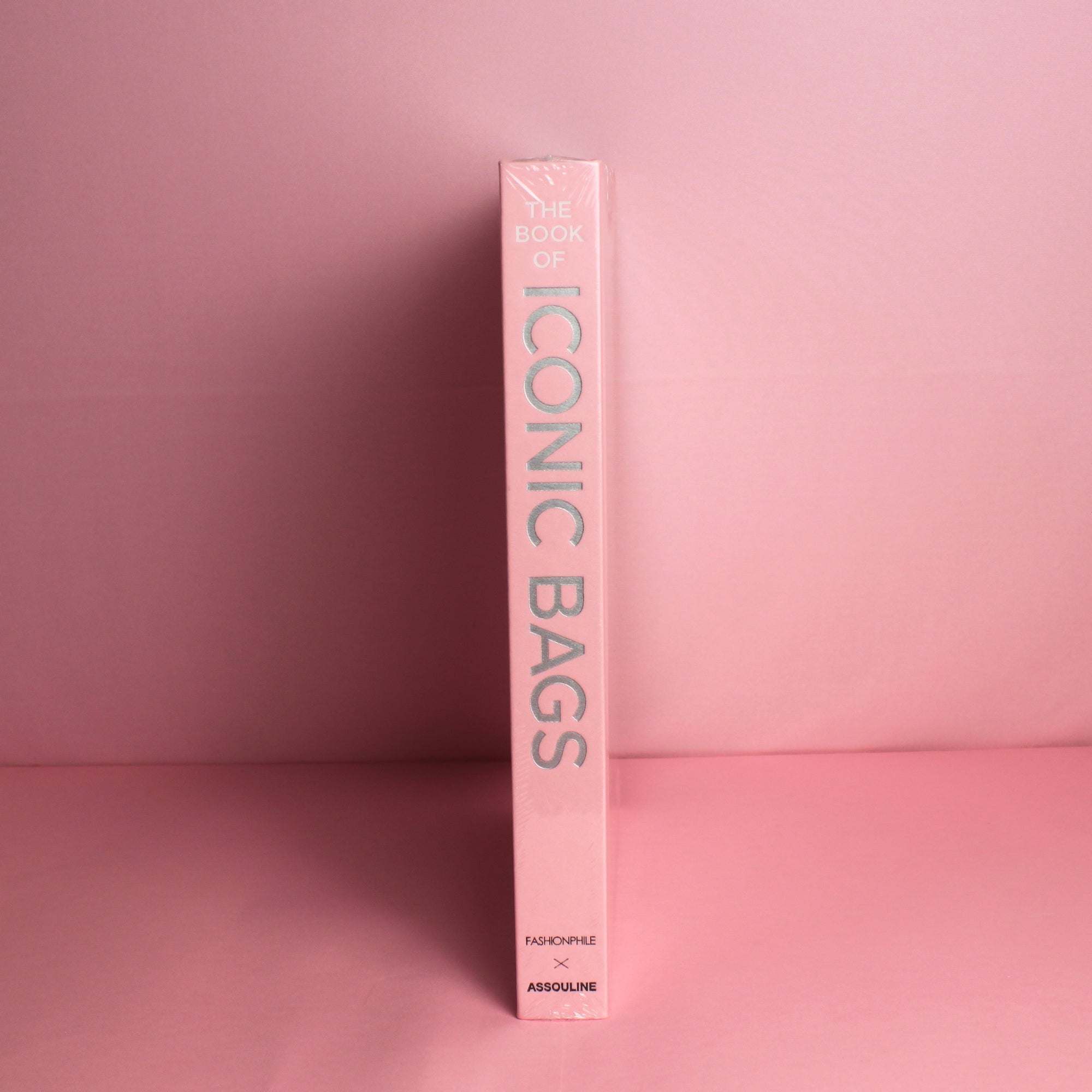The Book Of Iconic Bags Assouline - Modern Mood