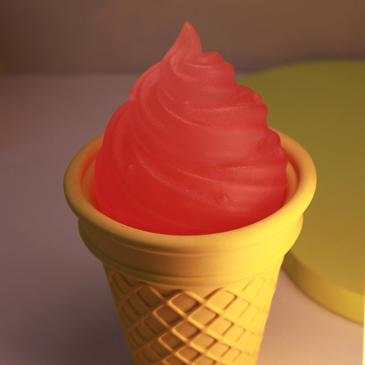 Sorvete decorativo ICE CREAM em resina — imagem 6