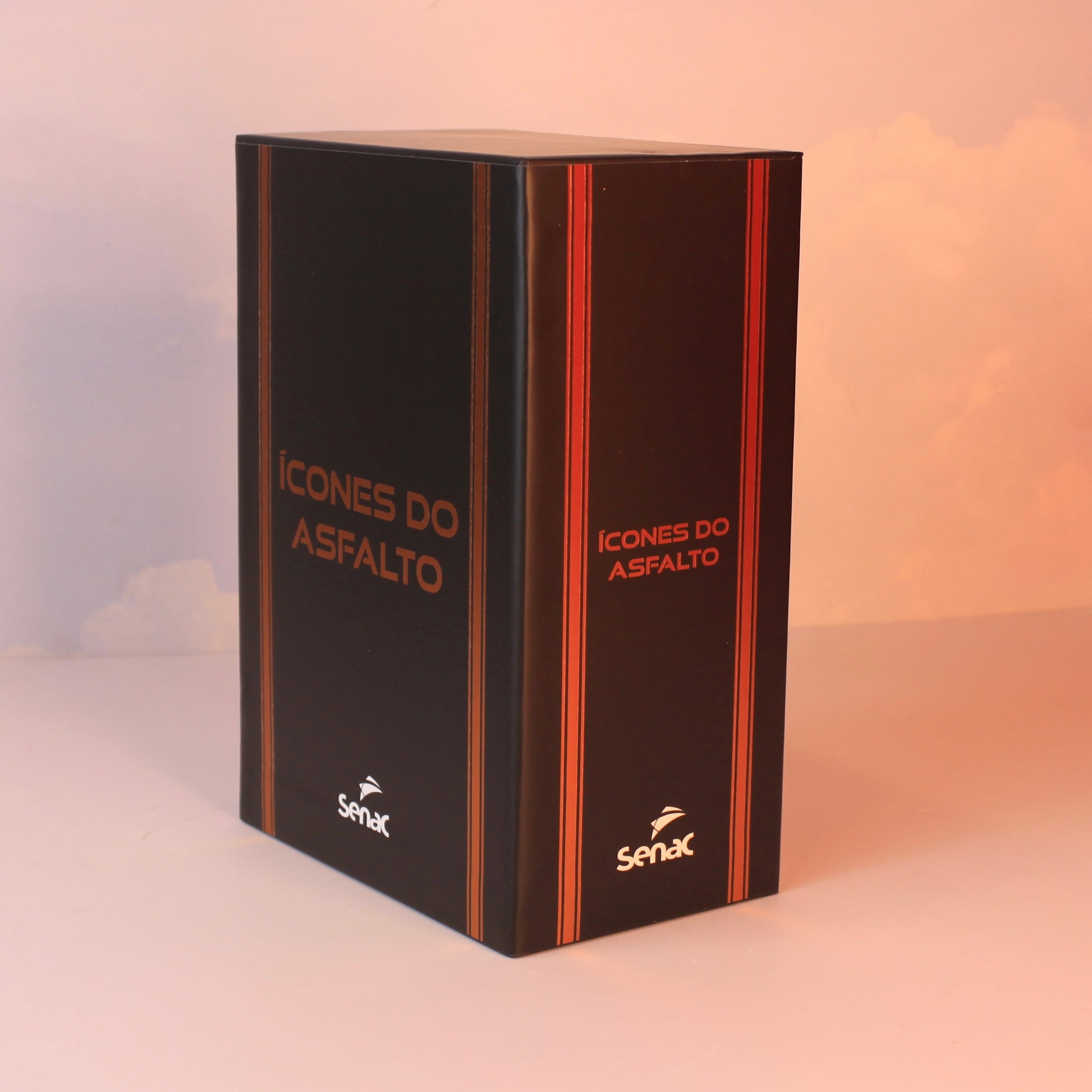 Livro Coleção ícones do Asfalto - SENAC