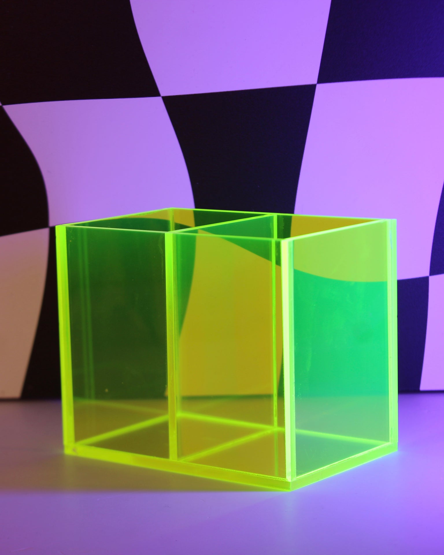 Porta caneta duplo de acrílico neon translúcido da Modern Mood para organizar mesa, home office e penteadeira [WEBP]