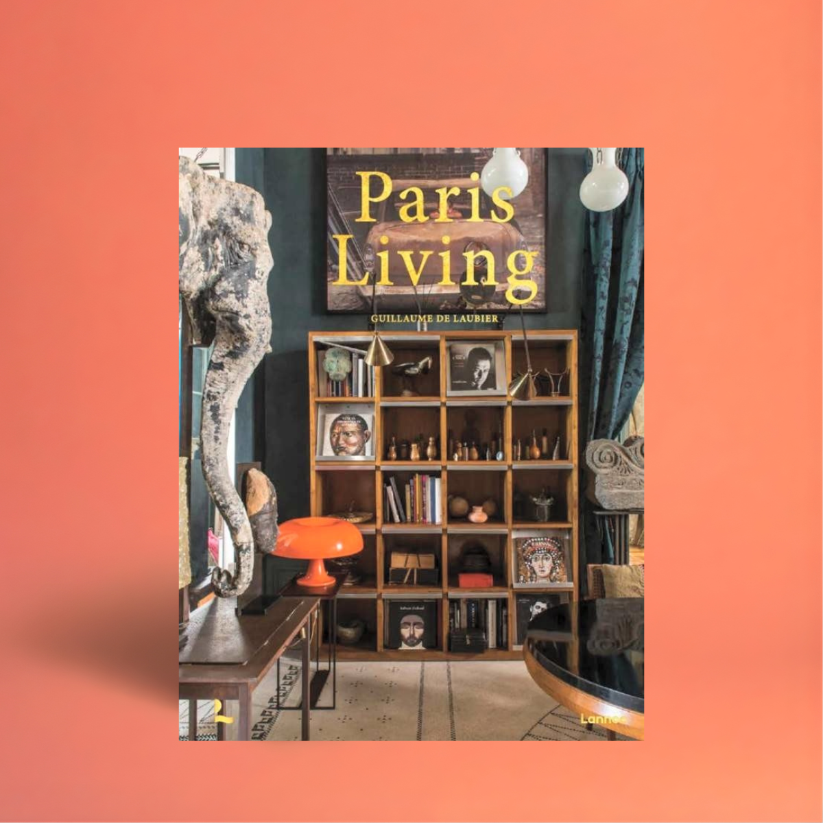 Livro Paris Living em capa dura, coffee table book de interiores parisienses, Modern Mood