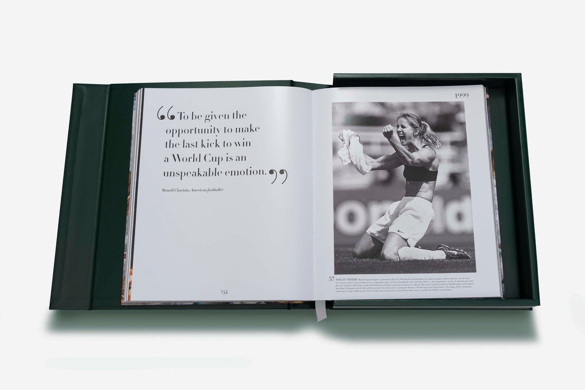 Livro The Impossible Collection - Football Assouline