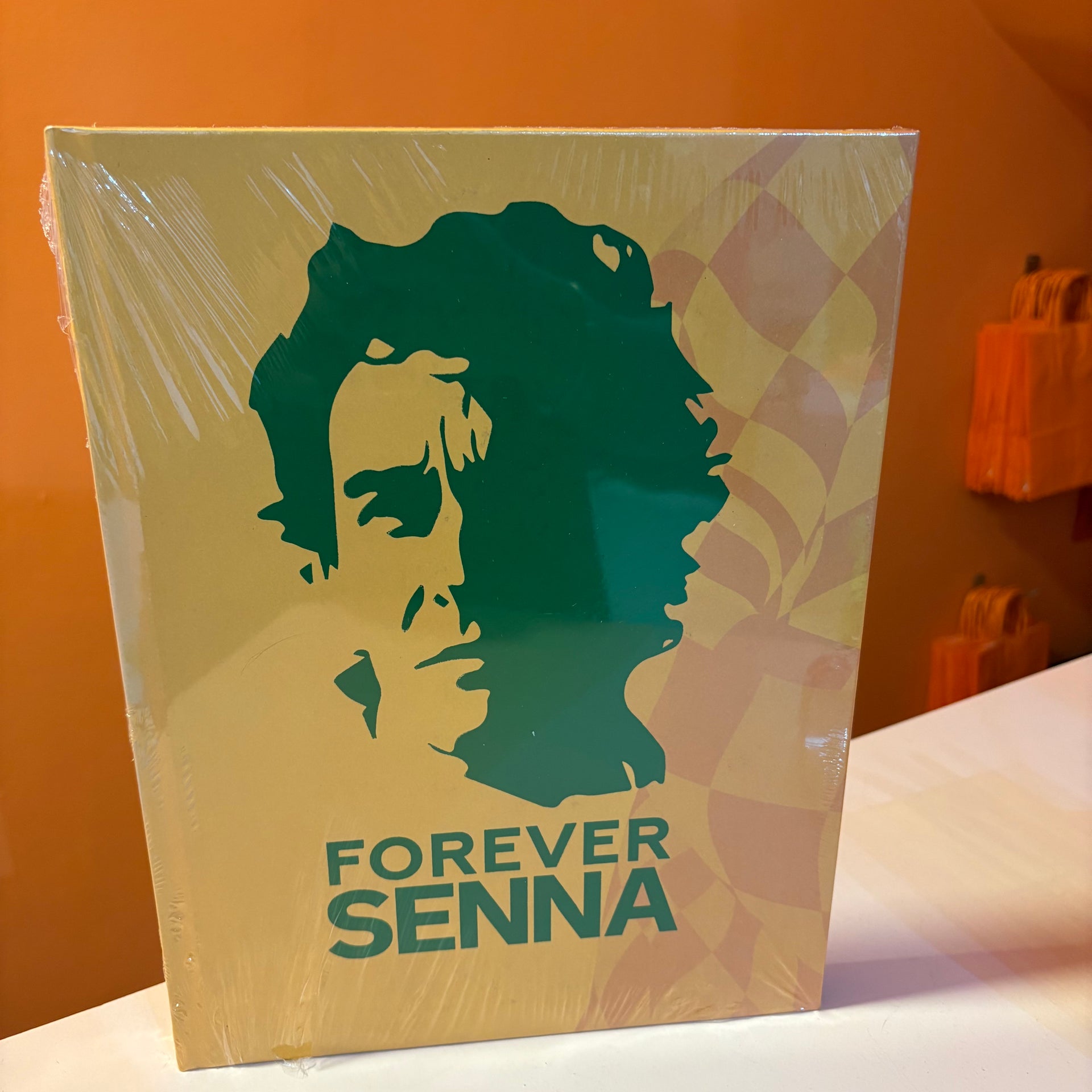 Livro Forever Senna Helmin & Sorgenfri