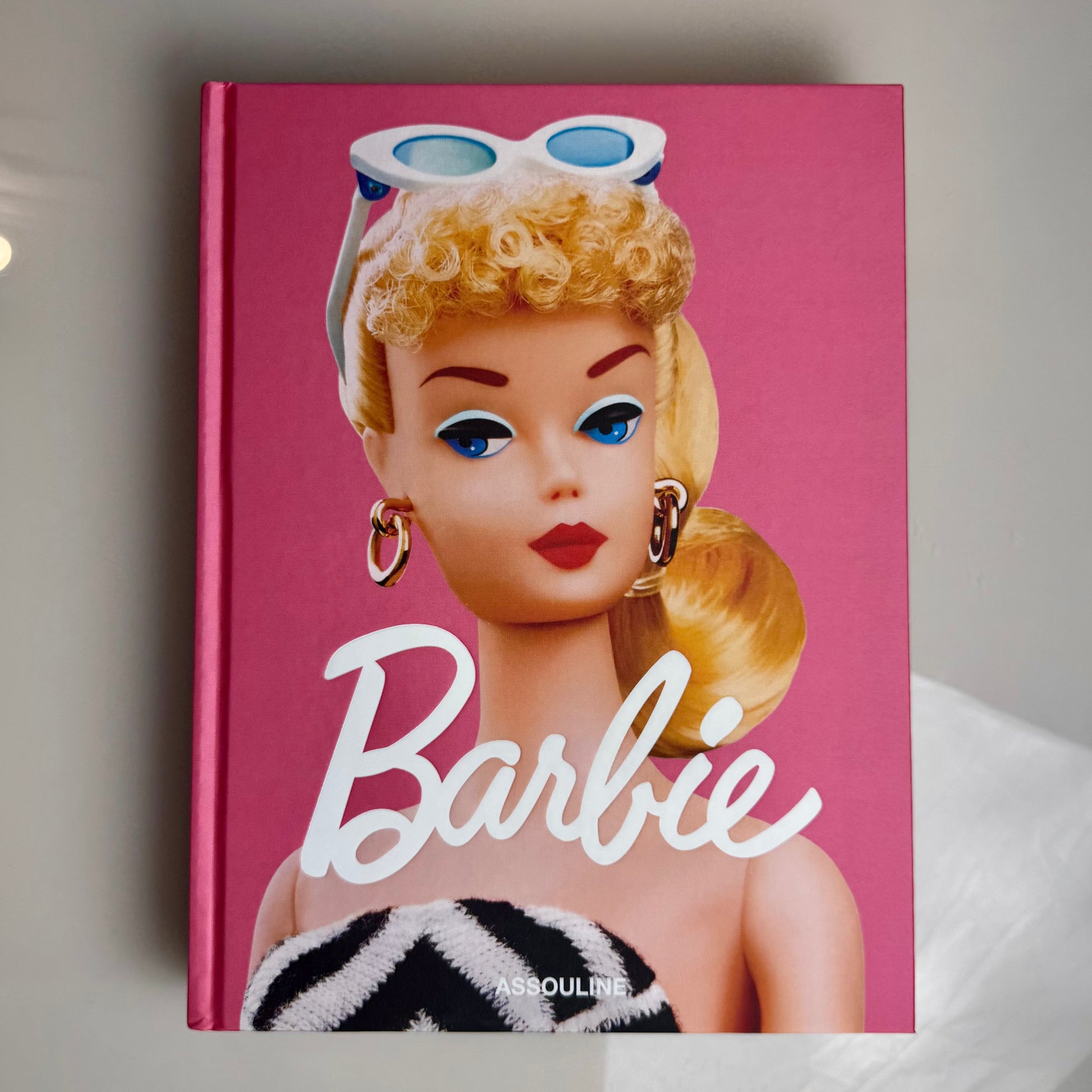 Livro Assouline Barbie - Modern Mood