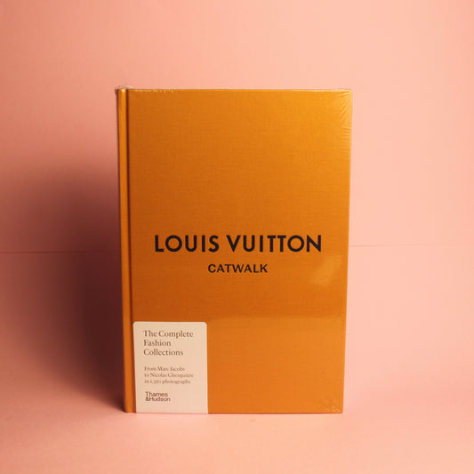 Livro Louis Vuitton - Catwalk Thames & Hudson - Modern Mood