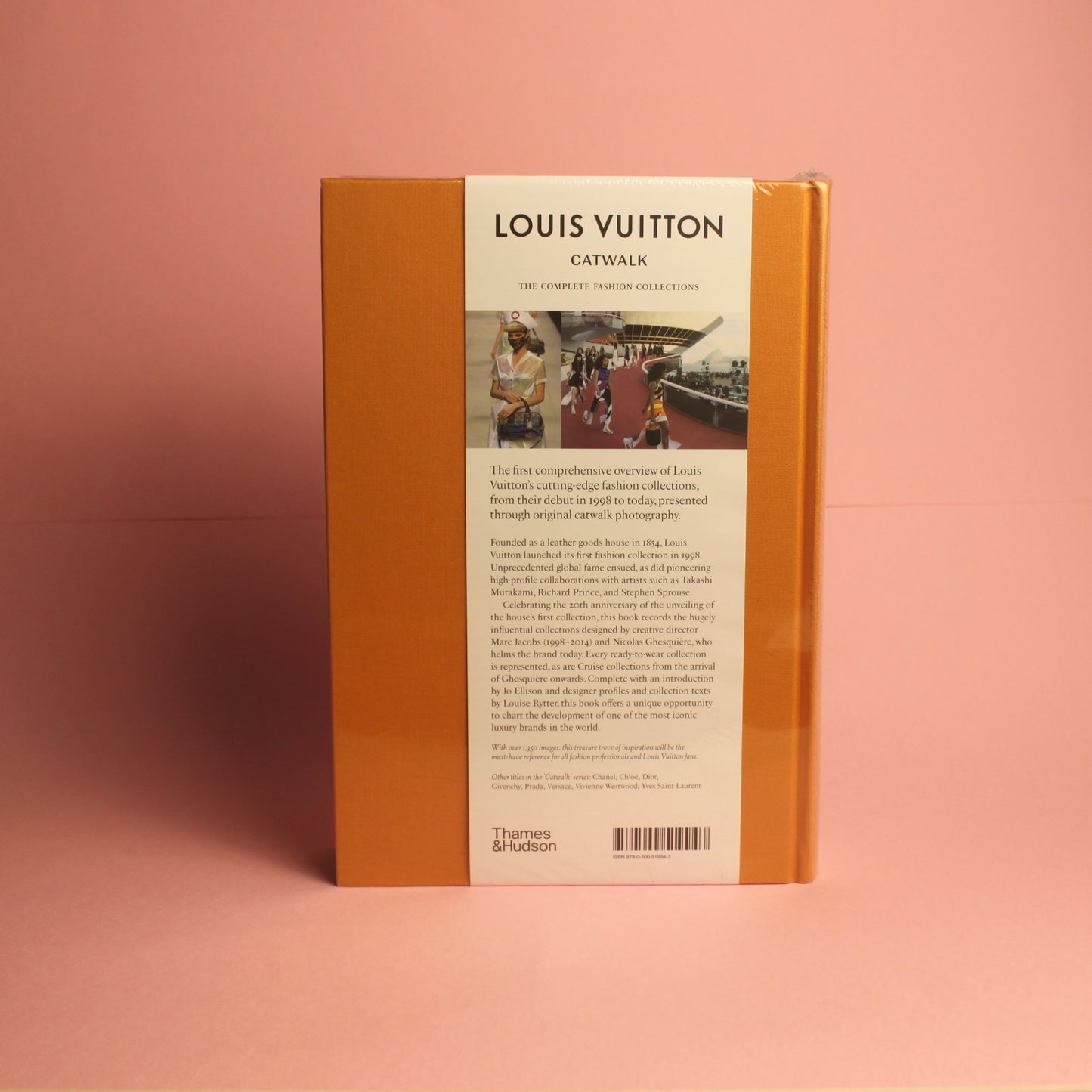 Livro Louis Vuitton - Catwalk Thames & Hudson - Modern Mood