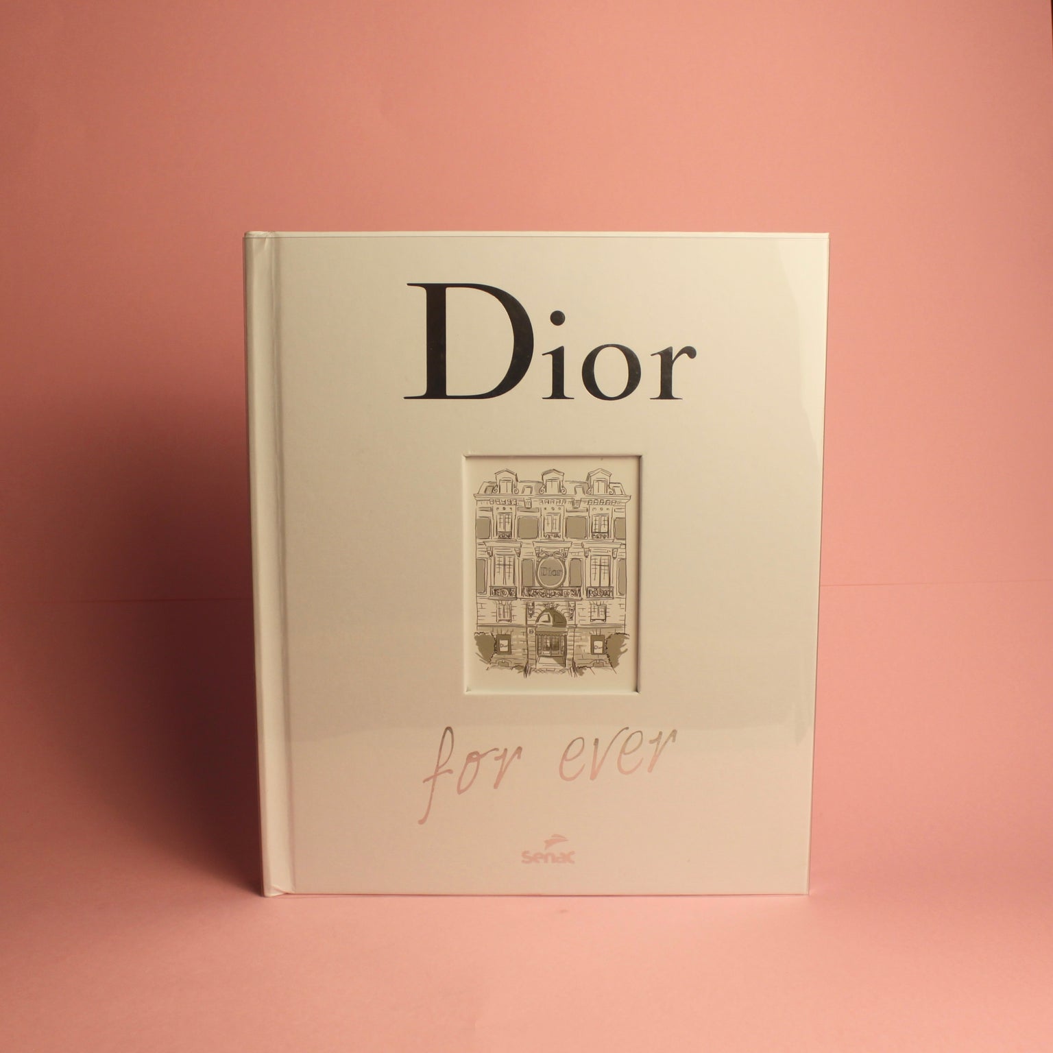 Livro Dior For Ever em capa dura, coffee table book de moda e decoração, Modern Mood