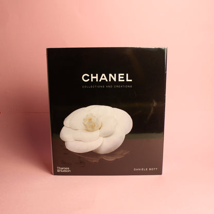 Livro Chanel - Collections And Creations - Thames & Hudson - Modern Mood