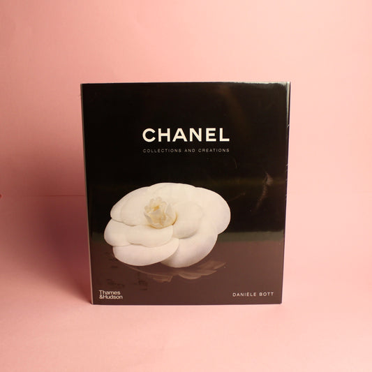 Livro Chanel - Collections And Creations - Thames & Hudson - Modern Mood