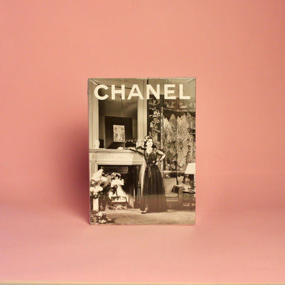 Livro Chanel - Slipcase (new Edition) Assouline - Modern Mood