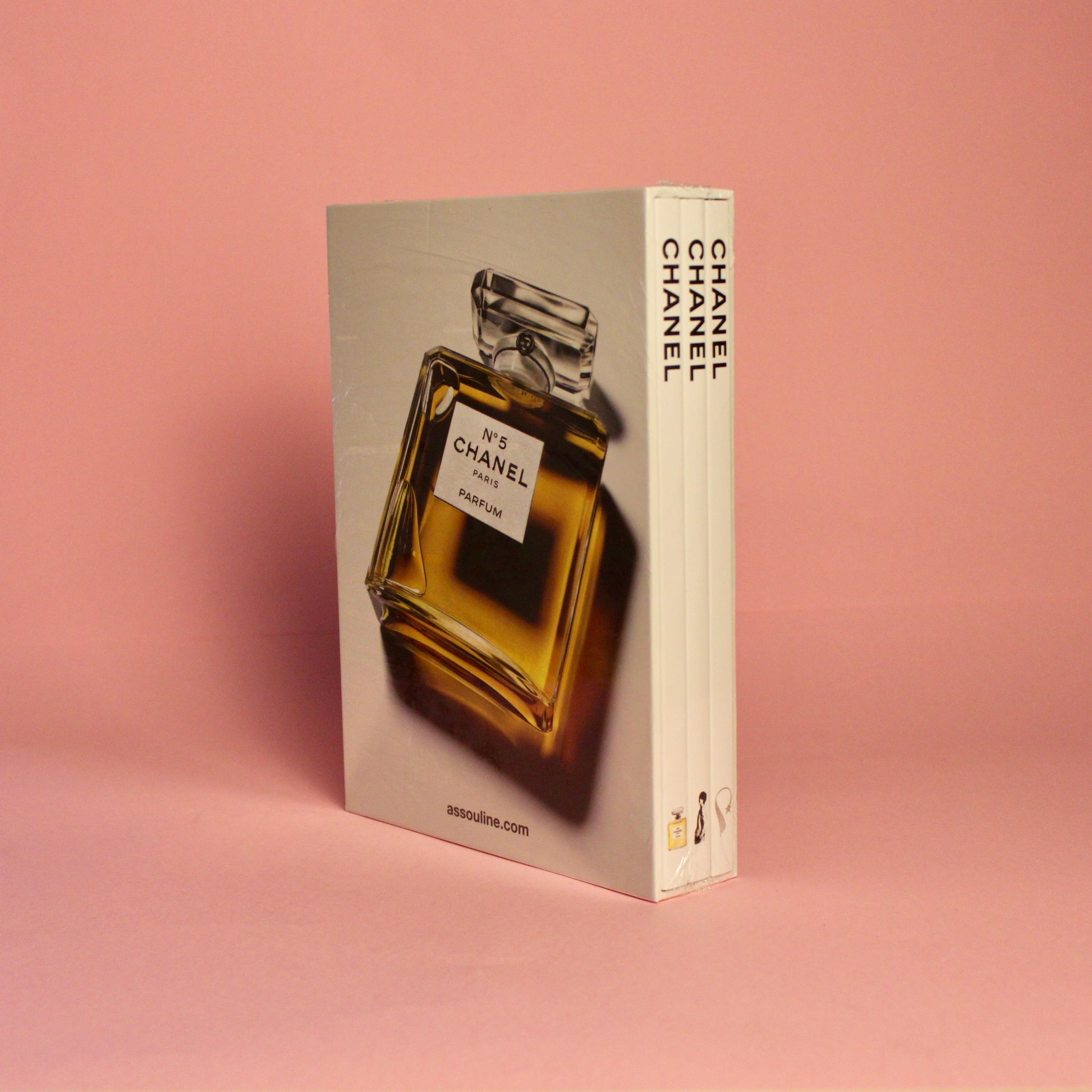 Livro Chanel - Slipcase (new Edition) Assouline - Modern Mood