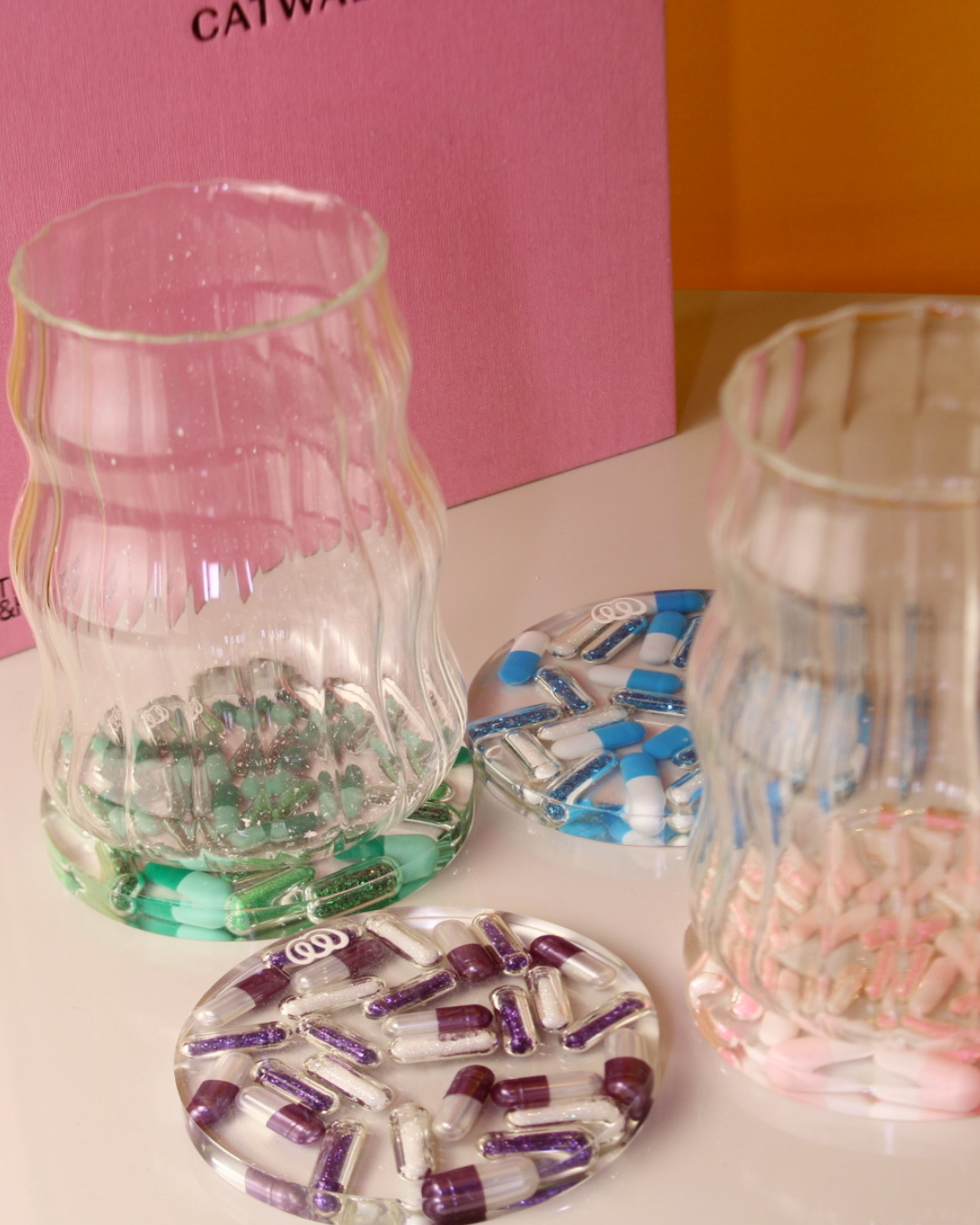 Daily Dose - Porta Copos com Pilulas - Modern Mood