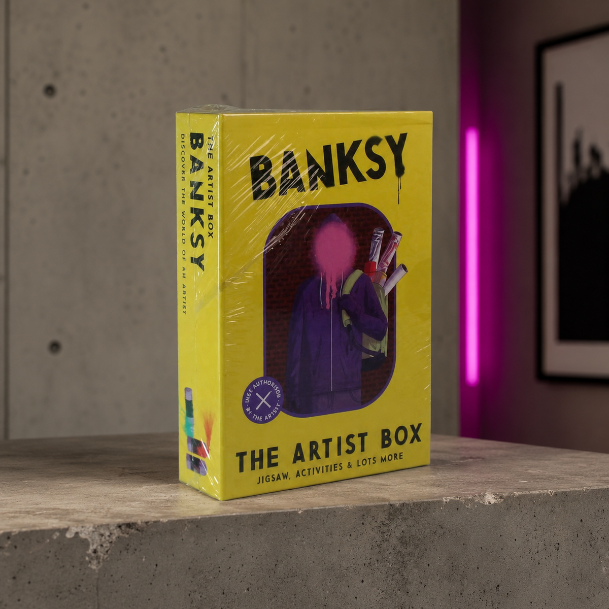 The Artist Box Banksy Phaidon em composição urbana contemporânea