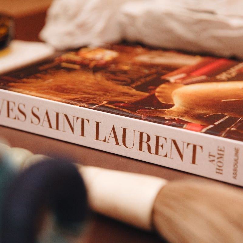 Livro Yves Saint Laurent at Home Assouline - Modern Mood