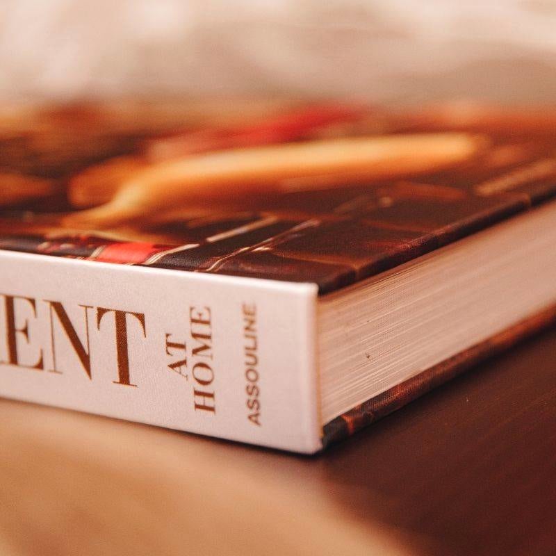 Livro Yves Saint Laurent at Home Assouline - Modern Mood