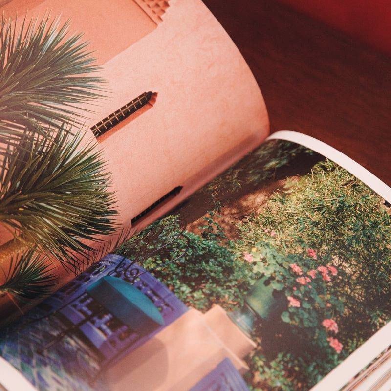 Livro Yves Saint Laurent at Home Assouline - Modern Mood