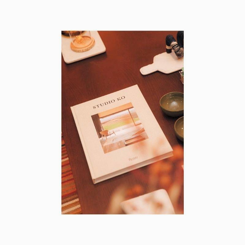 Livro Yves Saint Laurent at Home Assouline - Modern Mood