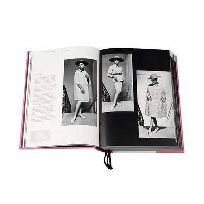 Livro Catwalk Yves Saint Laurent