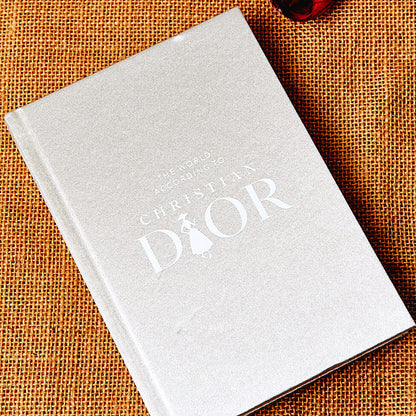 Livro The World According To Christian Dior Thames & Hudson