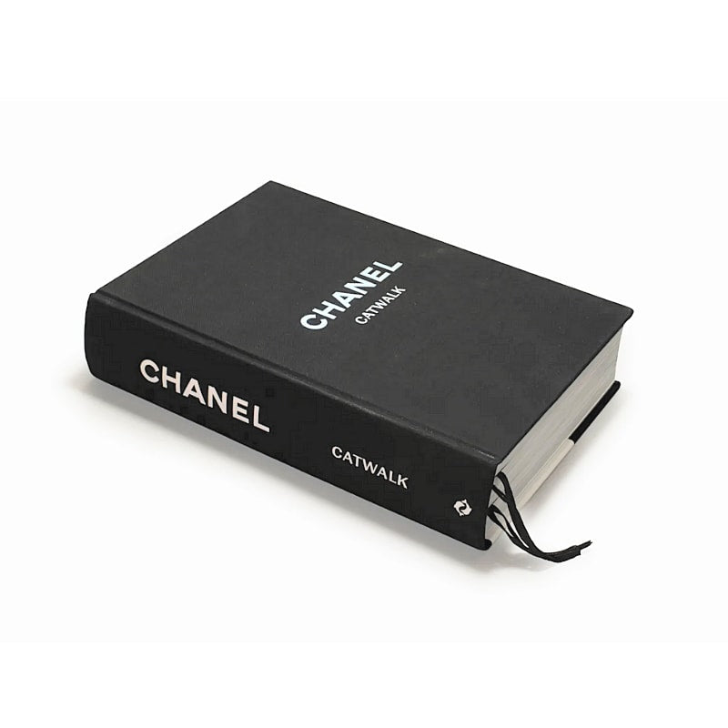 Livro Chanel - Catwalk - The Complete Collections Revised Edition Thames & Hudson - Modern Mood