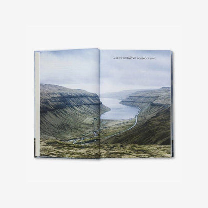 Livro The Nordic Cookbook Phaidon Press - Modern Mood