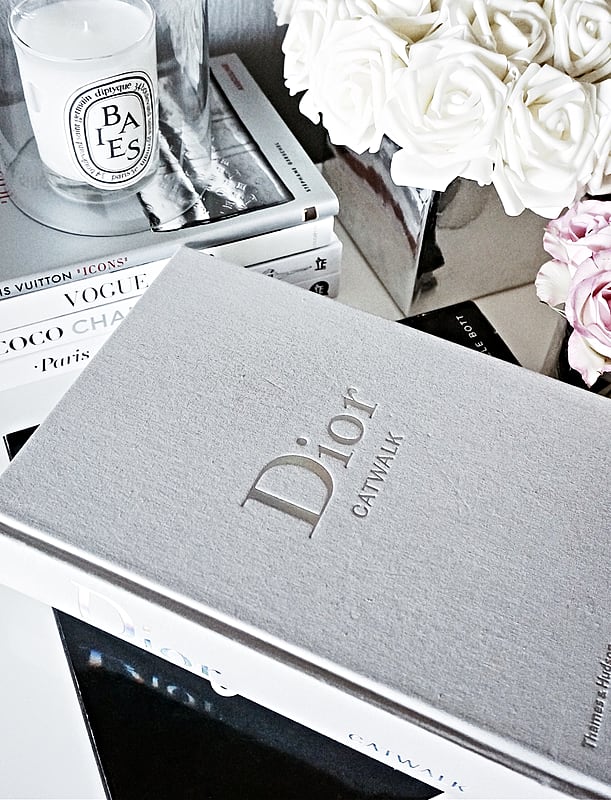 Livro Dior - Catwalk Thames & Hudson - Modern Mood