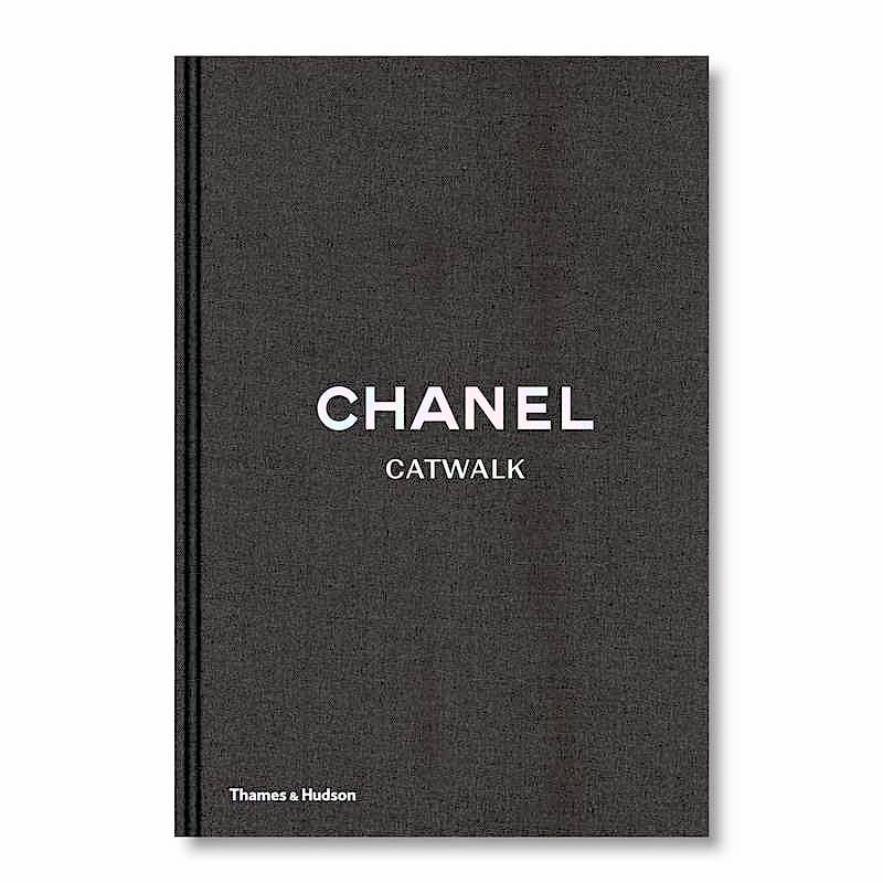 Livro Chanel - Catwalk - The Complete Collections Revised Edition Thames & Hudson - Modern Mood