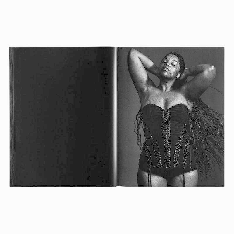 Livro NERO: The Color of Dolce & Gabbana Rizzoli - Modern Mood