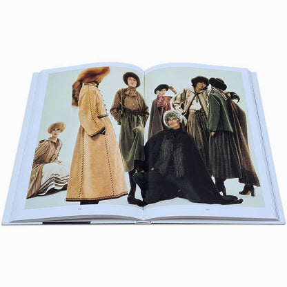 Livro Yves Saint Laurent Abrams Books