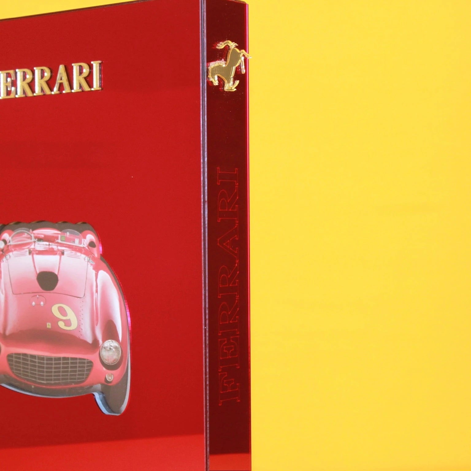 The Ferrari Book Teneues com Capa Acrílica Premium - Modern Mood [WEBP]