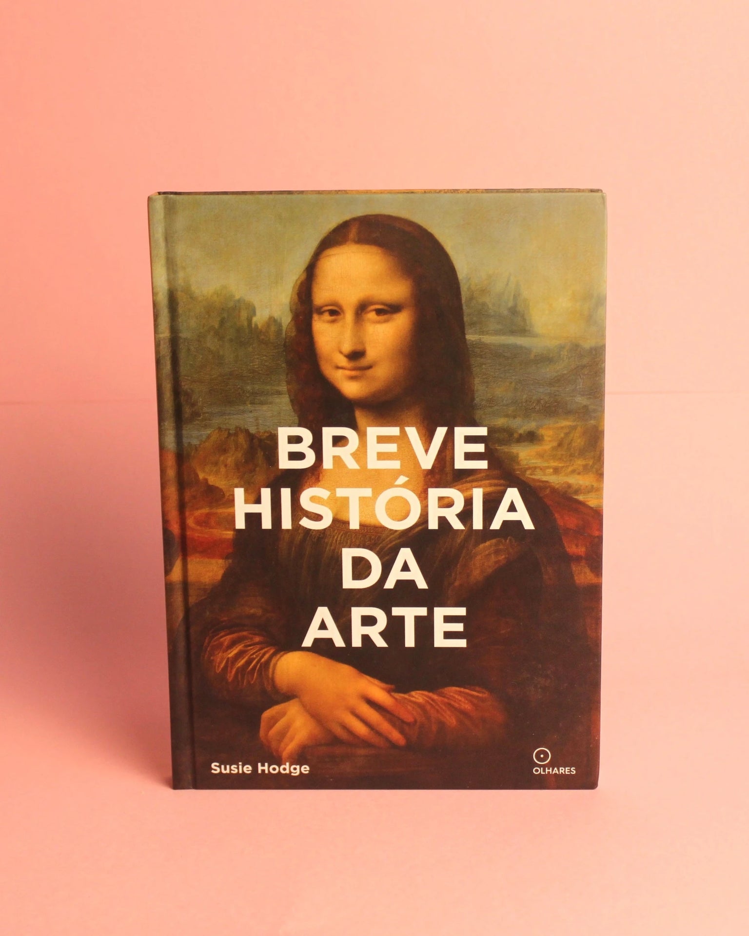Livro Breve História da Arte com capa dura em linho, sobrecapa fosca e 240 páginas ilustradas [WEBP]