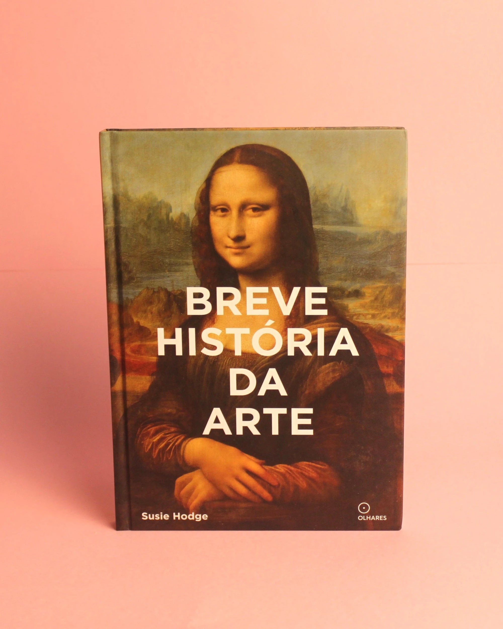 Livro Breve História da Arte com capa dura em linho, sobrecapa fosca e 240 páginas ilustradas [WEBP]