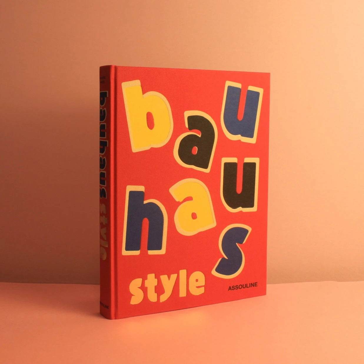 Livro Bauhaus Style Assouline capa dura, coffee table book de design e arquitetura à venda na Modern Mood [WEBP]